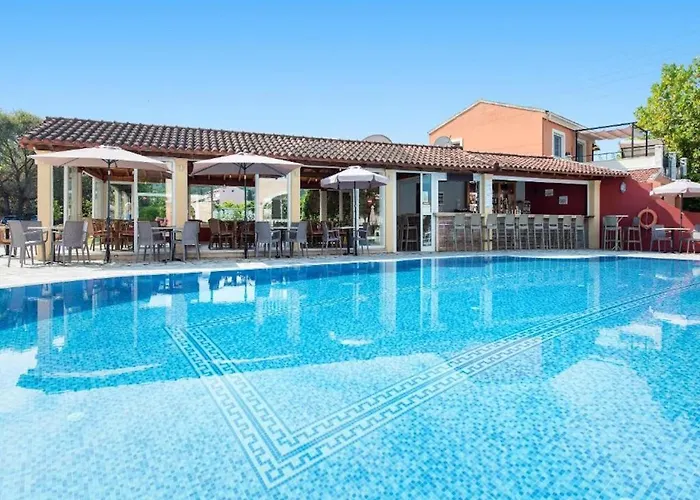 Lejlighed Asteraki Poolside By Dadovillas *