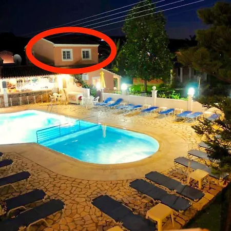 Asteraki Poolside By Dadovillas Апартаменты *